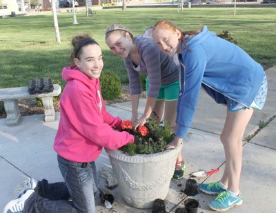 Square service project by 4 H (a)